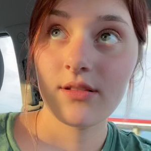 Meet your Posher, Niya